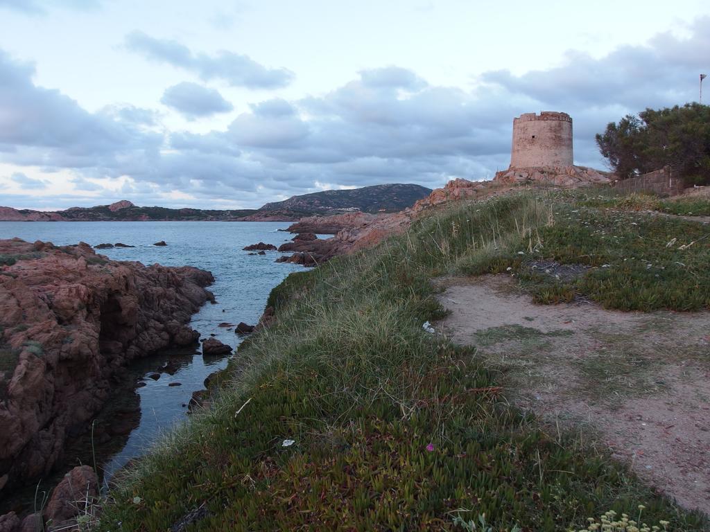 Isola Rossa Appartamenti Superior Eksteriør billede